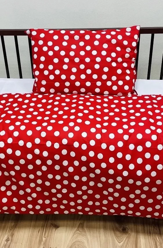 Obliečky bavlnené Dots červené TiaHome - Detský set 130x90cm + 65x45cm